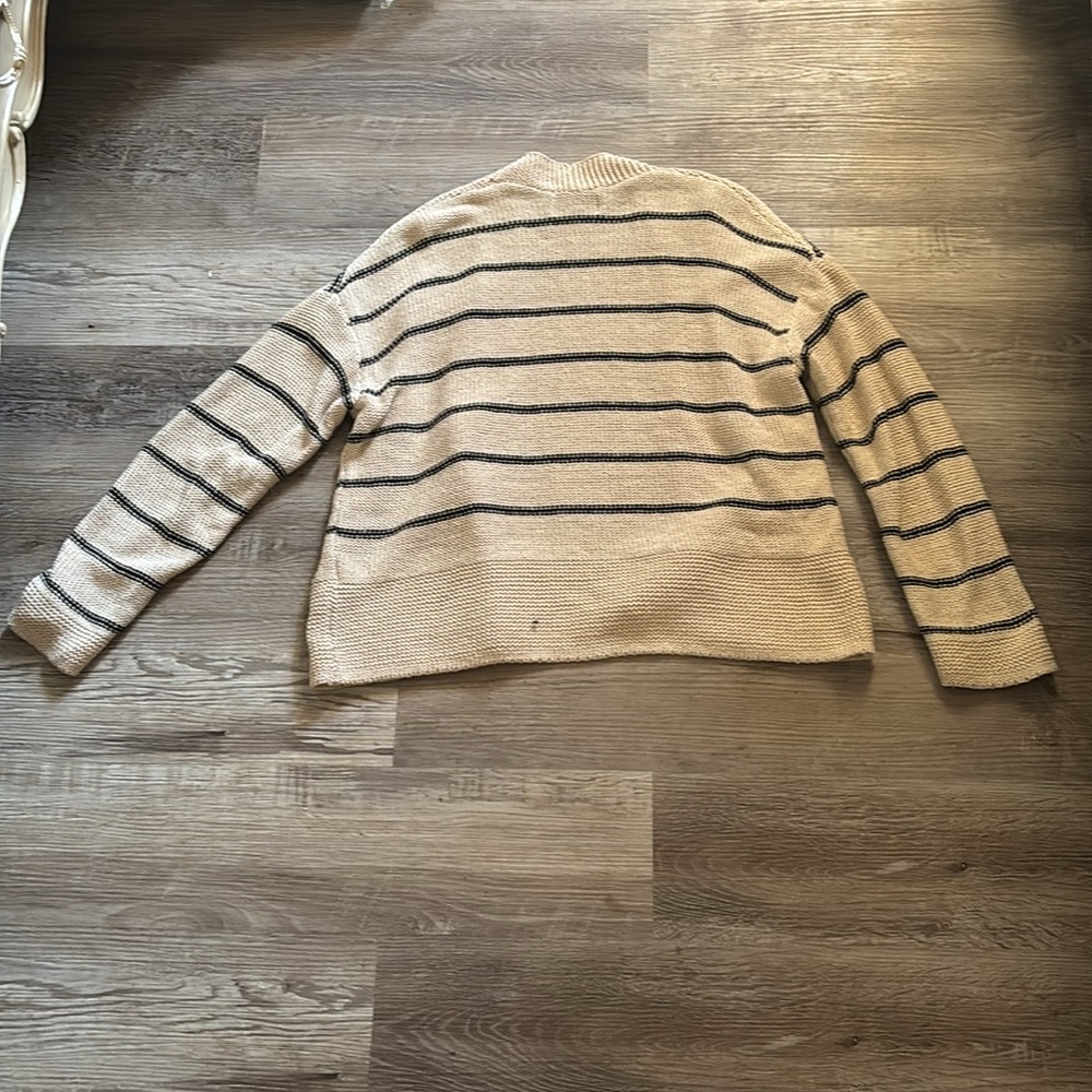 Old Navy Textured Open Front Cardigan Sweater - Picture 6 of 6